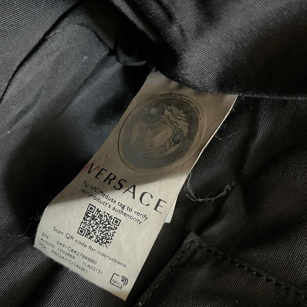 Versace Black Quilted Leather Medusa Shoulder Bag with Gold Chain Straps - Picture 9 of 12